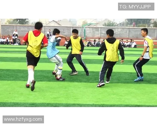 《挑战绿茵梦想 从街头到球场寻找下一个足球巨星》 《挑战绿茵梦想 从街头到球场寻找下一个足球巨星》