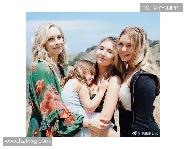 卡卡与中国女生温馨合照展现友谊与魅力 完美定格经典瞬间