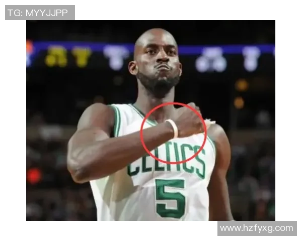 带护腕的足球球星盘点 这些球员展现独特个性与比赛风采